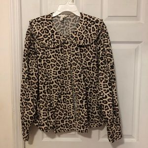 Peter Pan, duffle collar, leopard print top